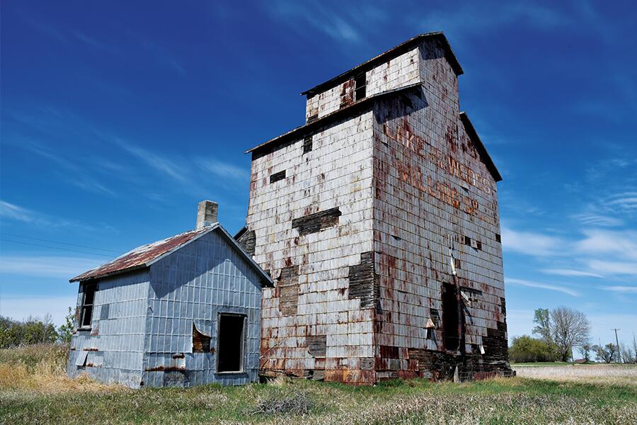 Image showing a deteriorating grain elevator in the town of Elva, Manitoba.